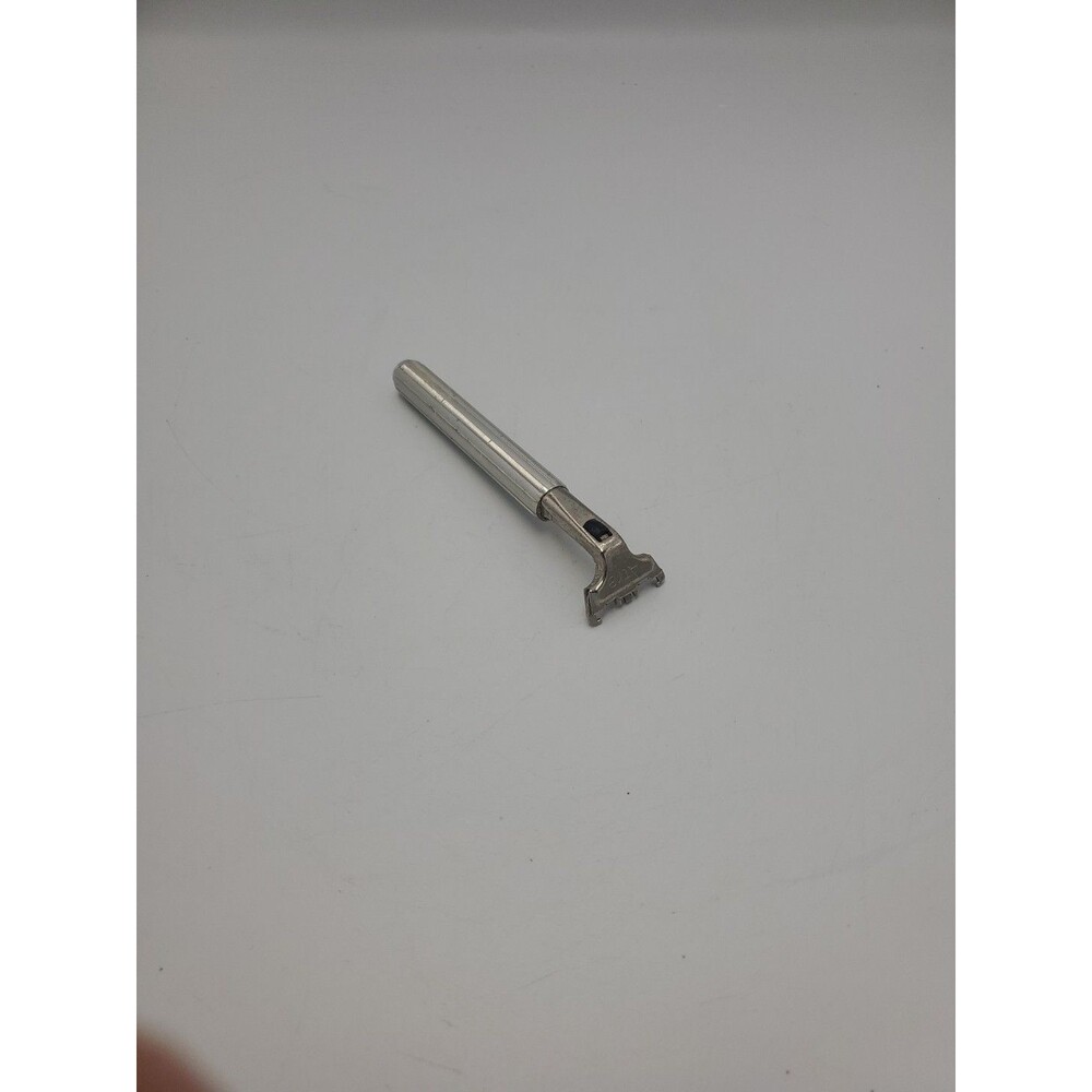 Vintage Gillette ATRA Y1 Men's Cartridge Razor Handle